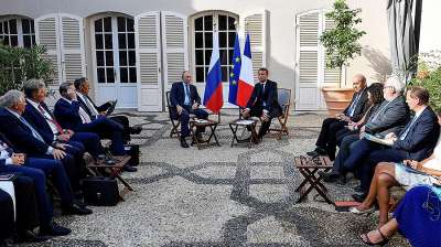 Путин заявил о готовности России к работе с Францией по климатическому соглашению
